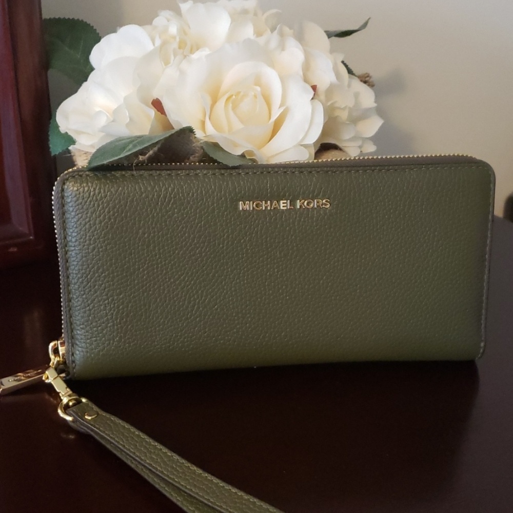 Olive/Army green leather Michael Kors wallet